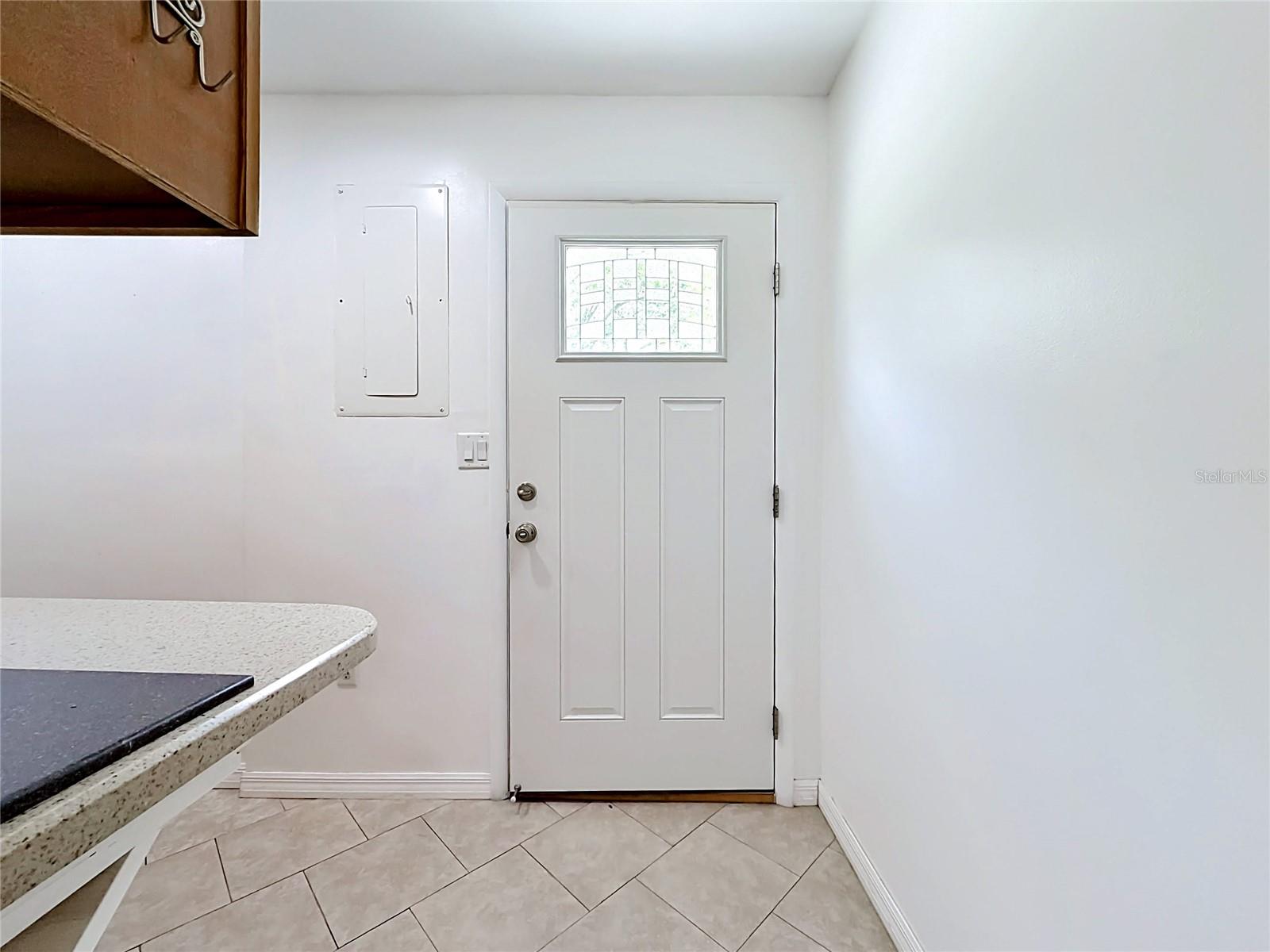 1666 N Croft Ave Property Photo 34