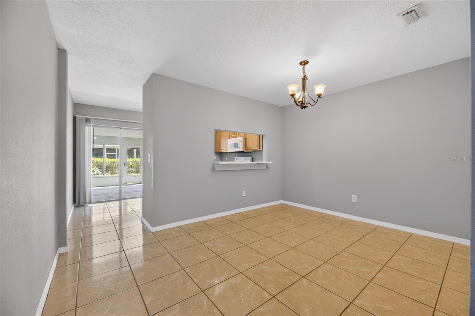 2258 Fluorshire Dr Property Photo 12