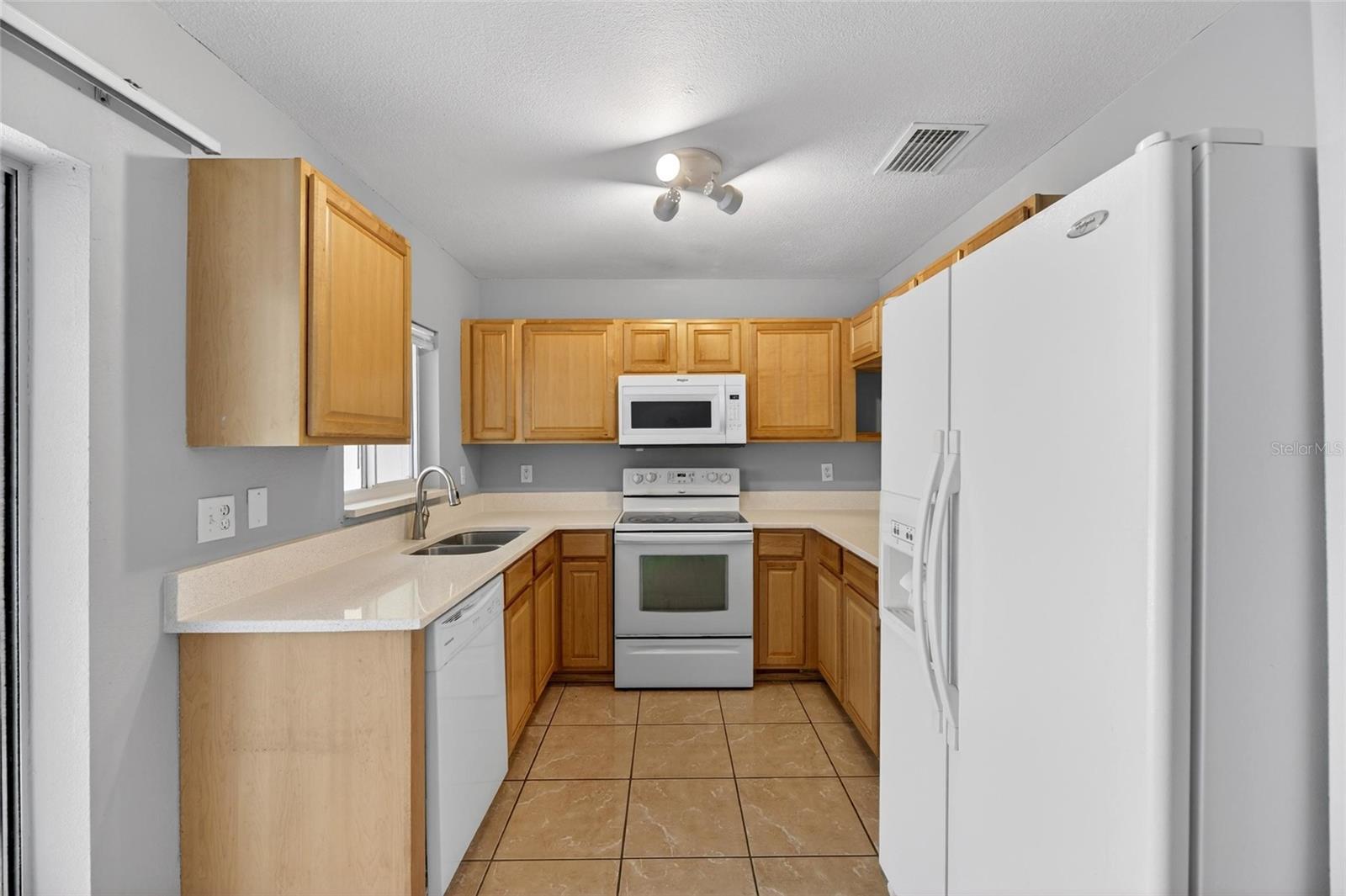 2258 Fluorshire Dr Property Photo 17