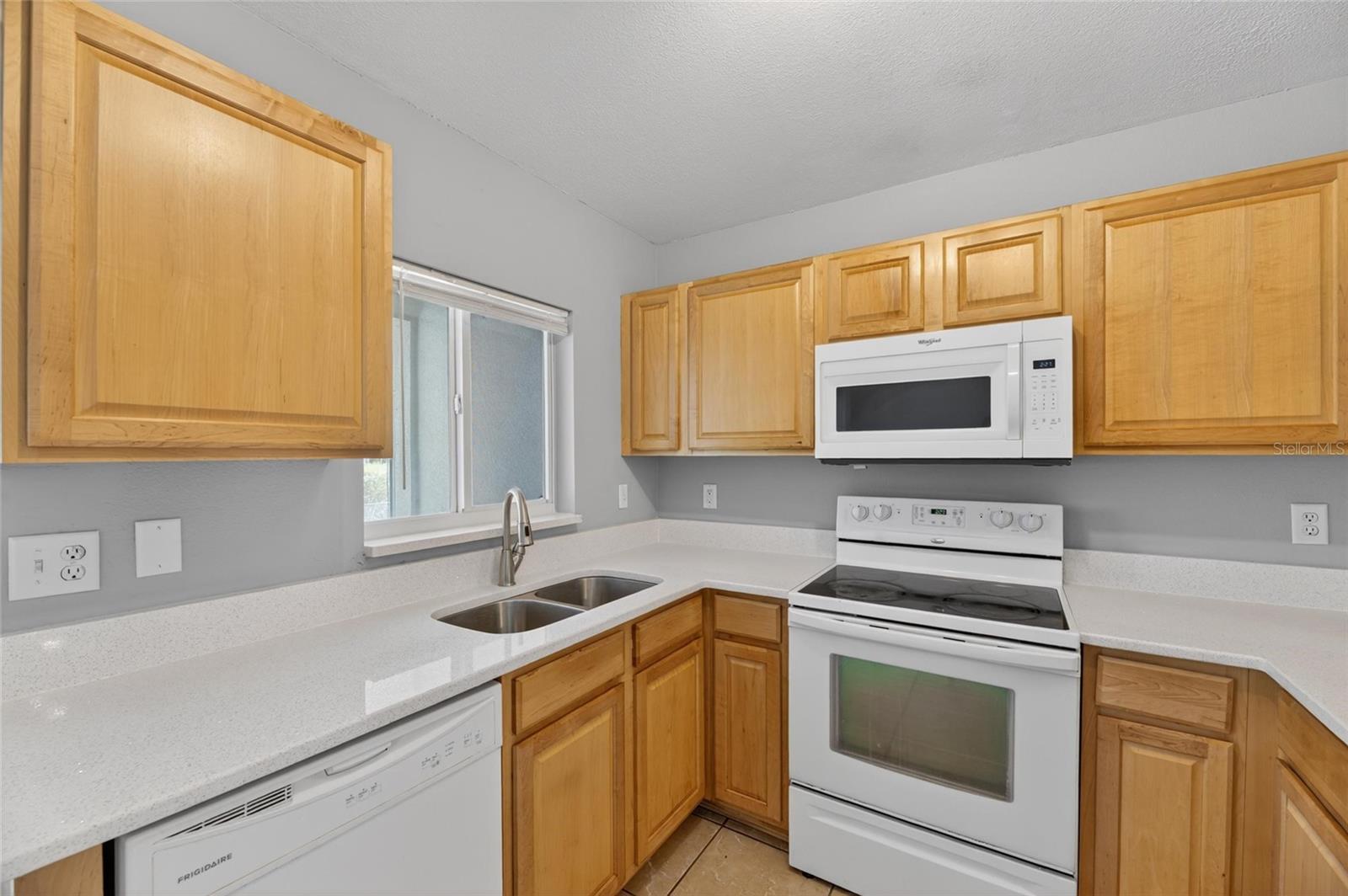 2258 Fluorshire Dr Property Photo 19
