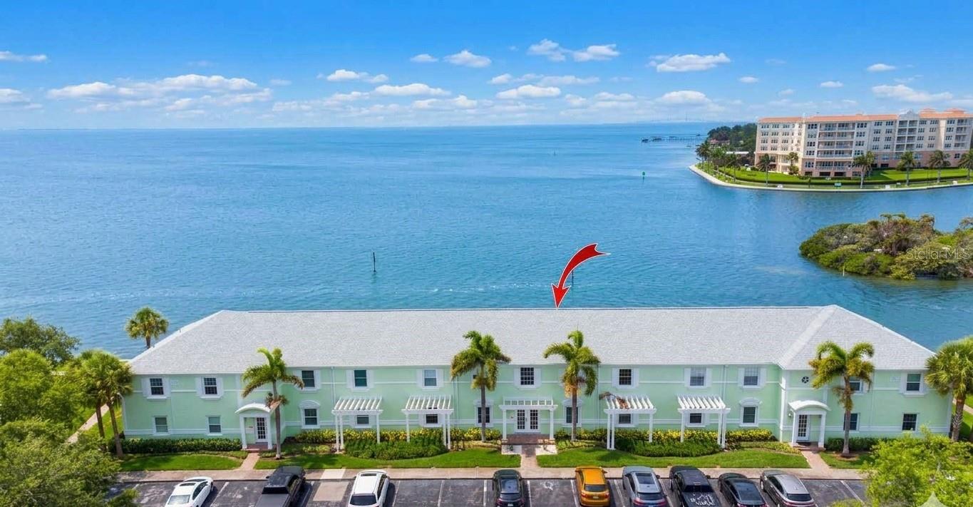 5282 Beach Dr Se #apt D Property Photo 2