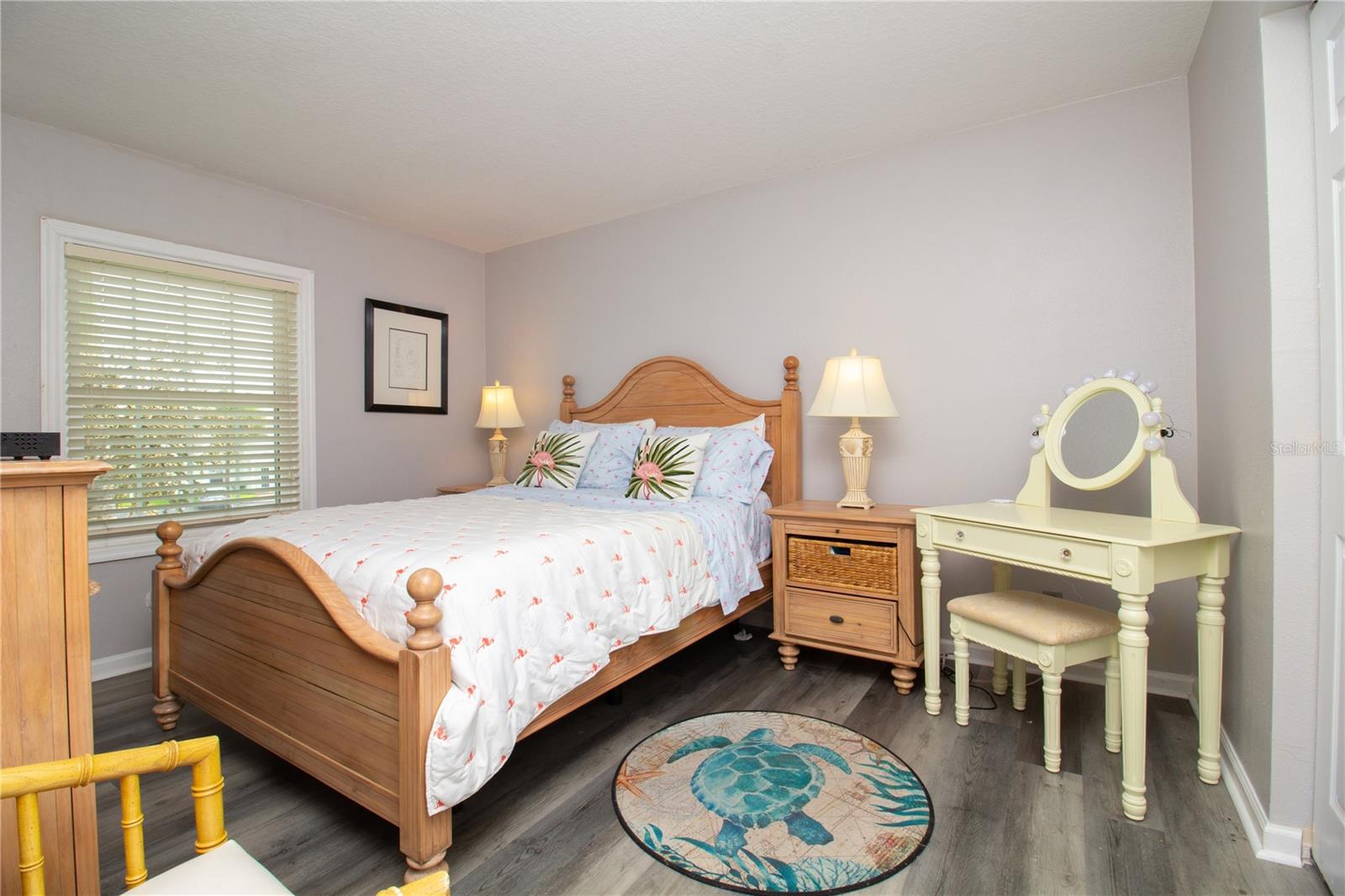 5282 Beach Dr Se #apt D Property Photo 10
