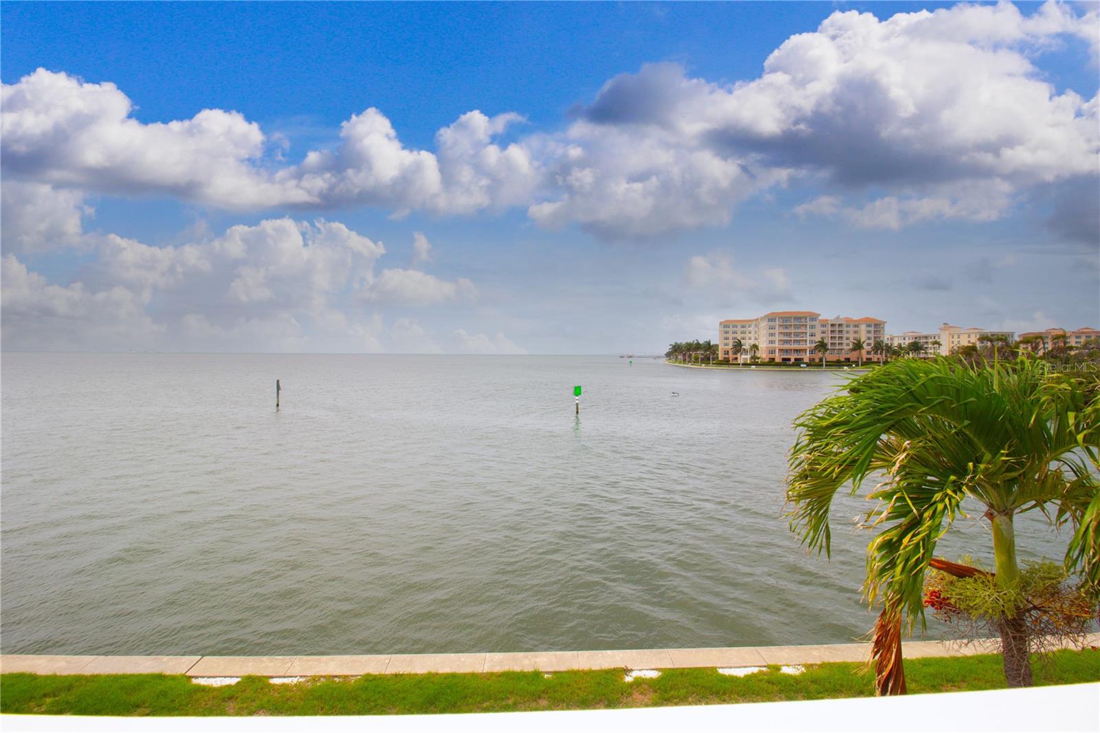 5282 Beach Dr Se #apt D Property Photo 21