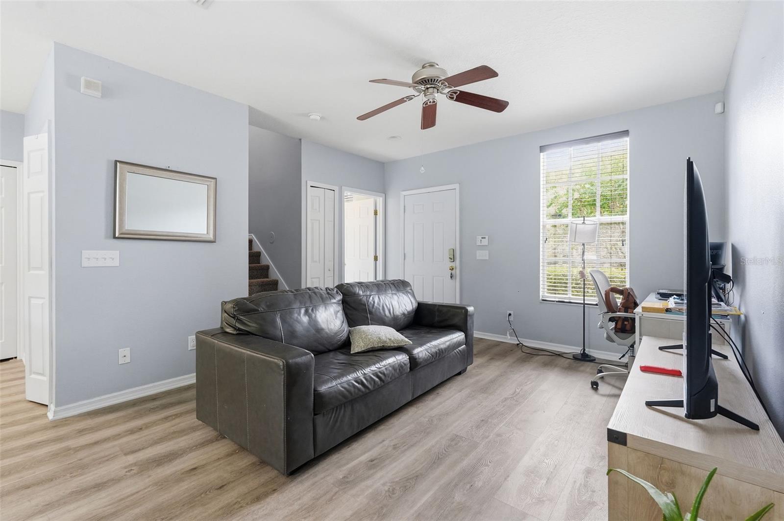 1250 Charlesworth Dr Property Photo 7