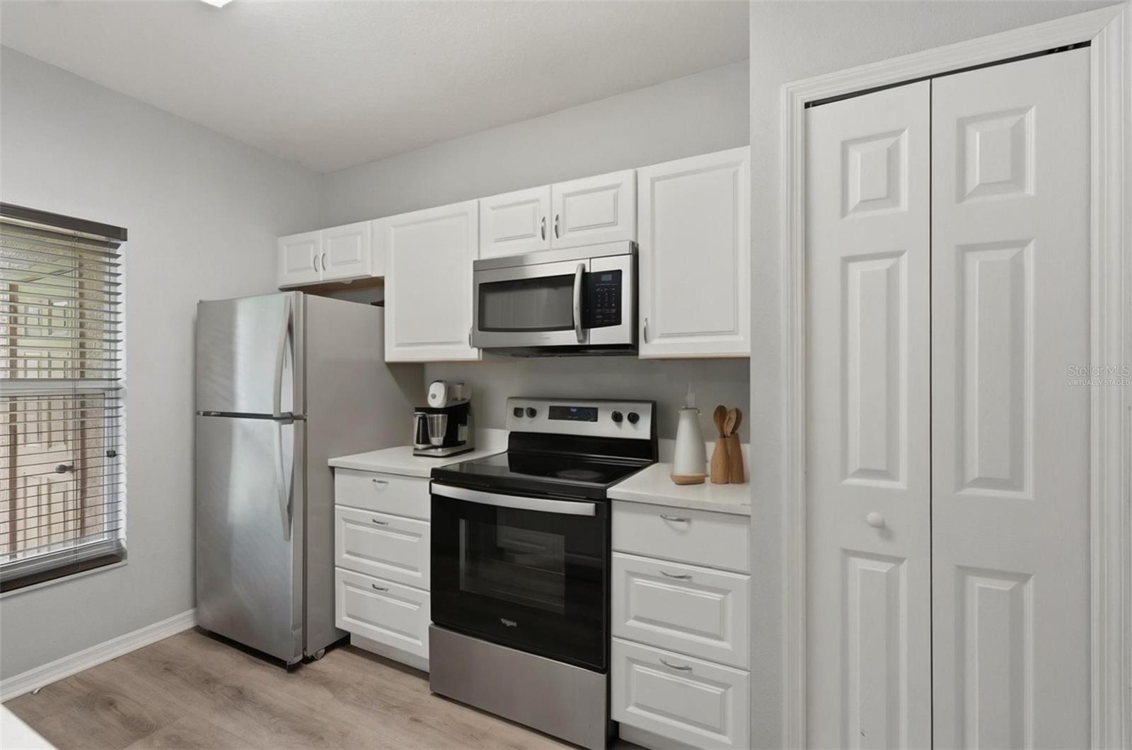 1250 Charlesworth Dr Property Photo 22