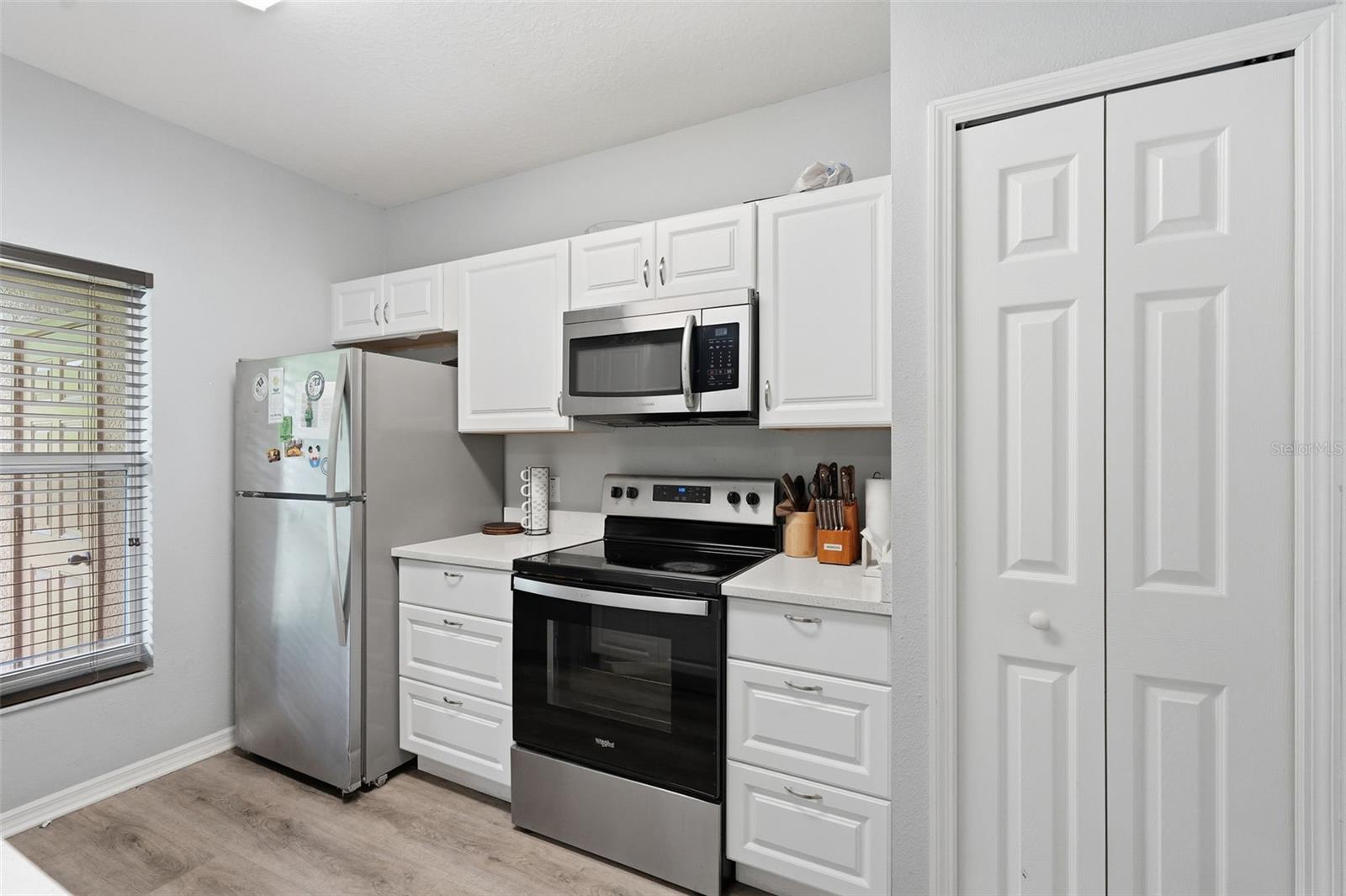 1250 Charlesworth Dr Property Photo 23
