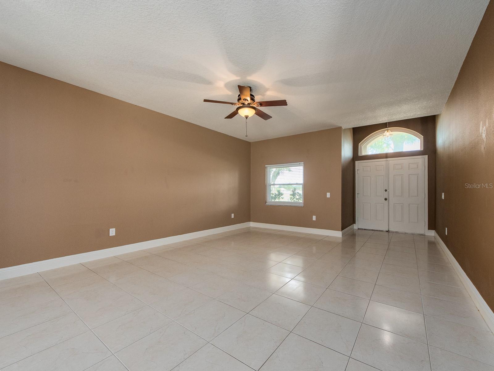 3256 Bentley Dr Property Photo 12