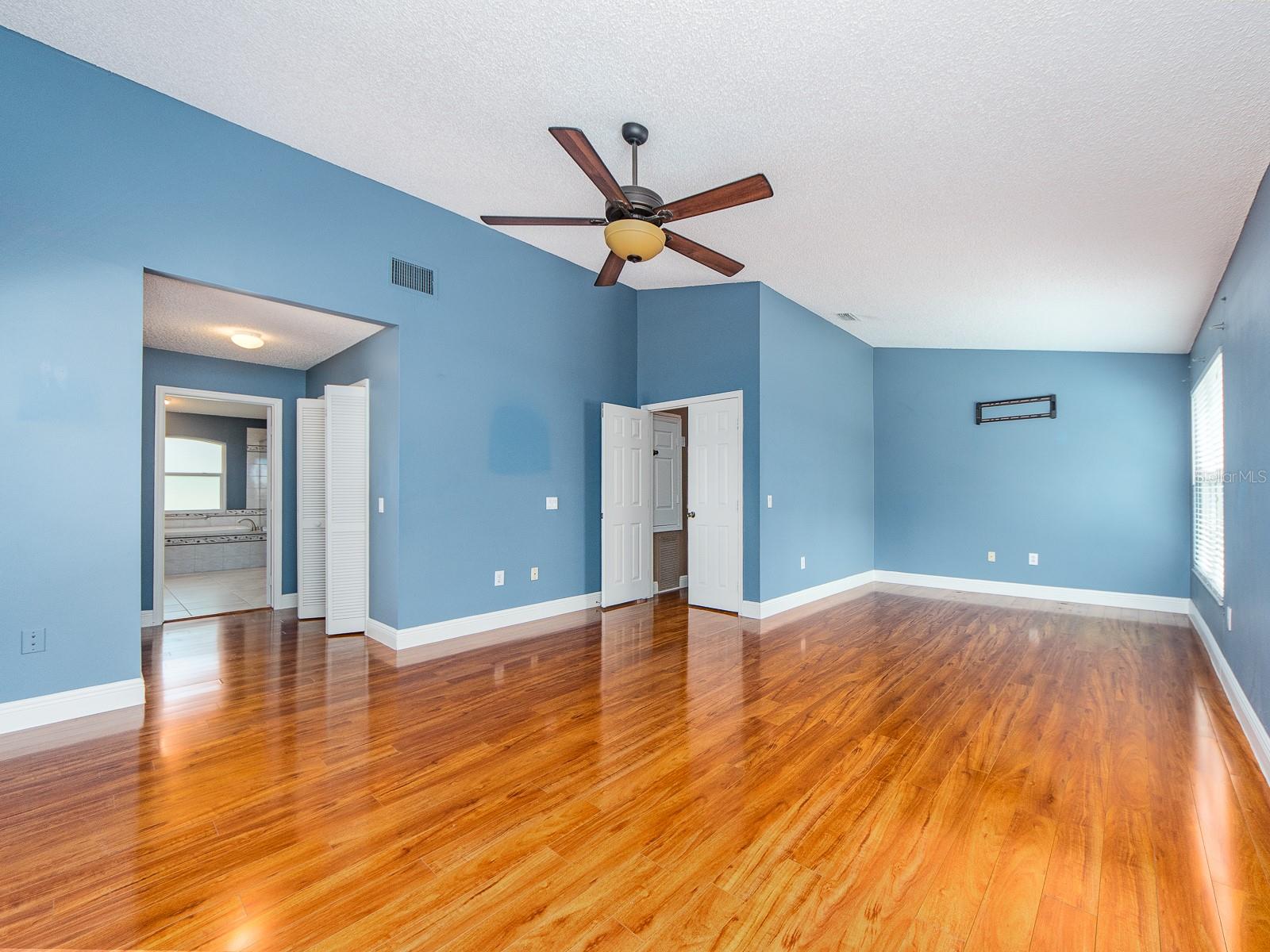 3256 Bentley Dr Property Photo 19