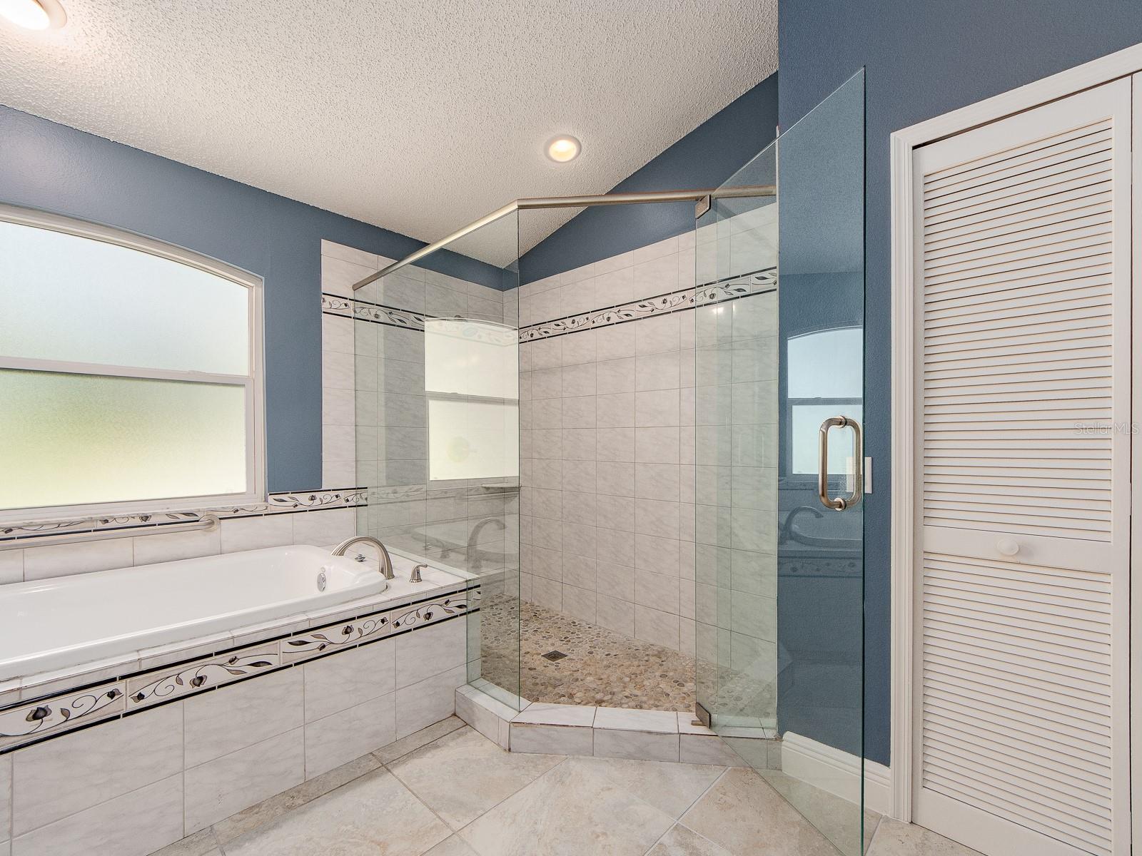 3256 Bentley Dr Property Photo 23
