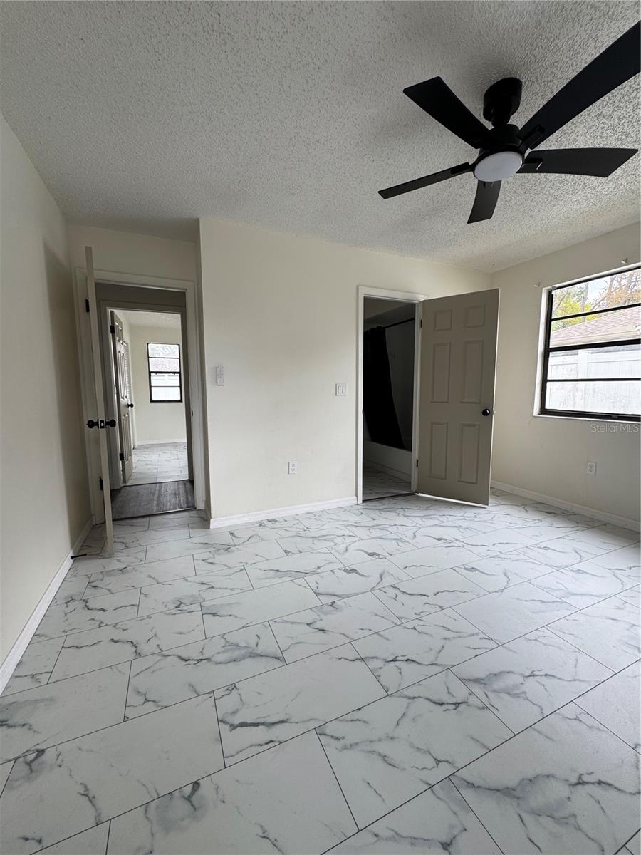 10315 Walton St Property Photo 4