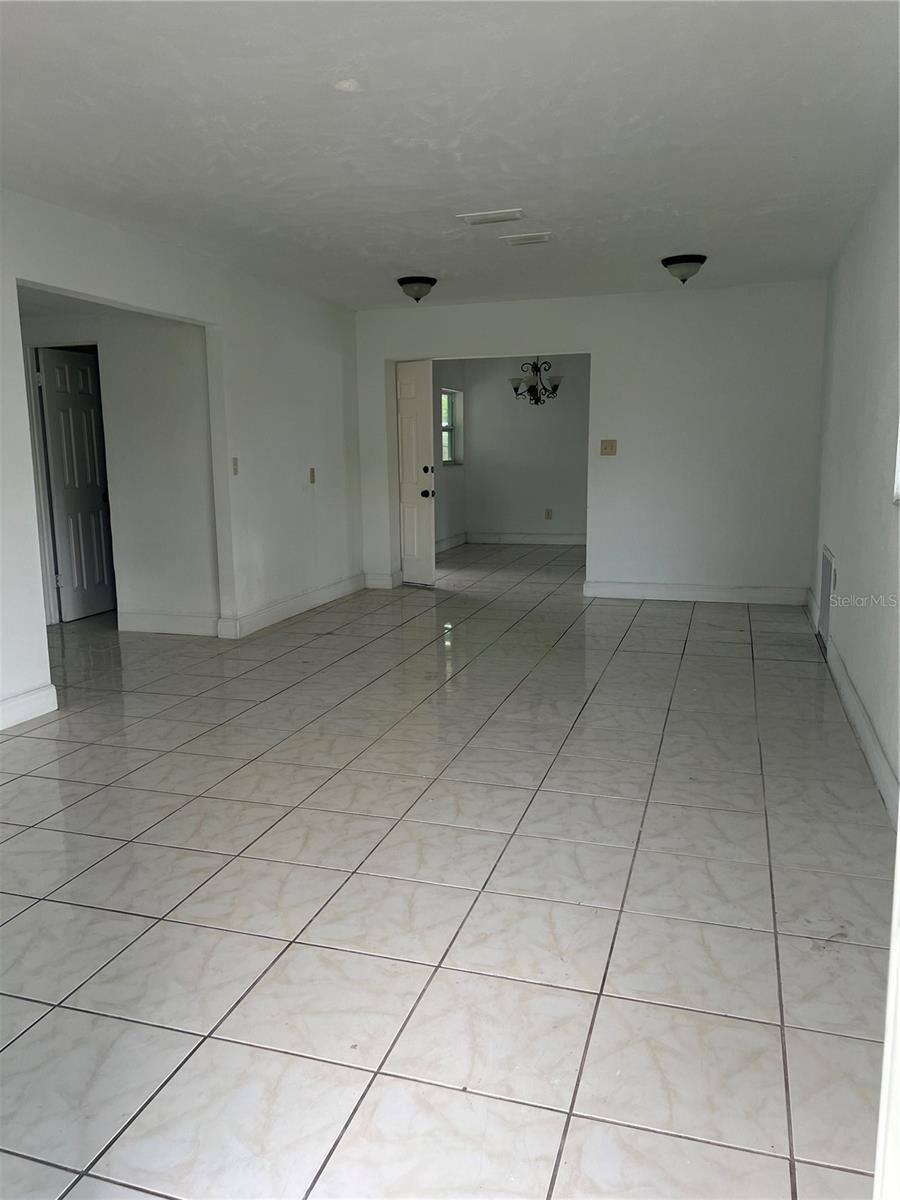 14405 Daring Ave Property Photo 3