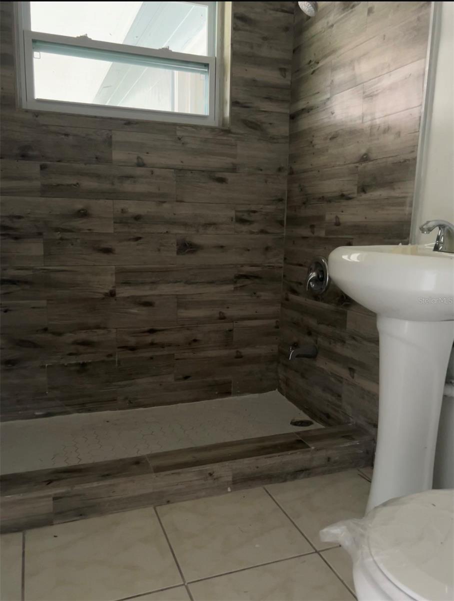 14405 Daring Ave Property Photo 6