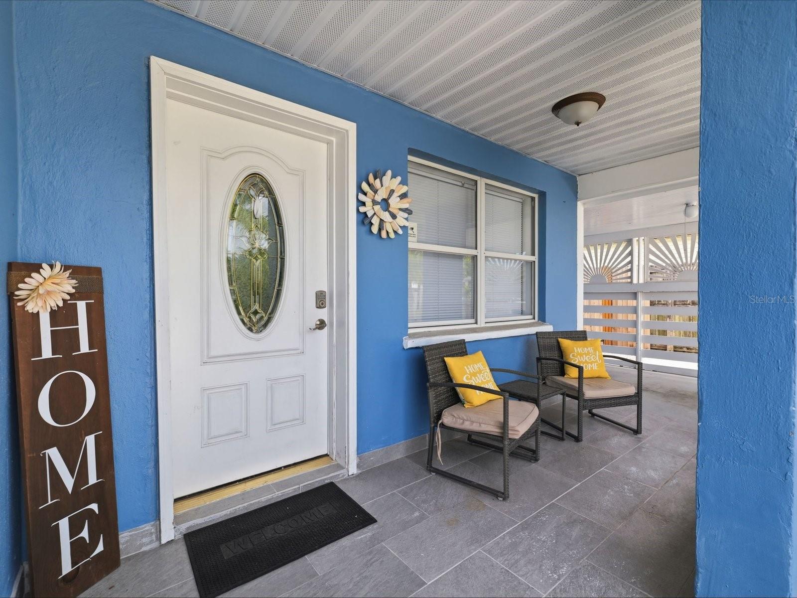 1207 1st St Property Photo 5