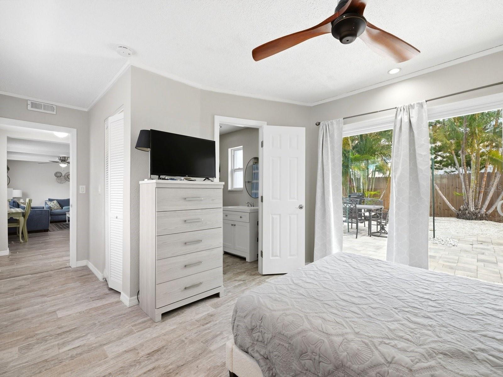 1207 1st St Property Photo 19