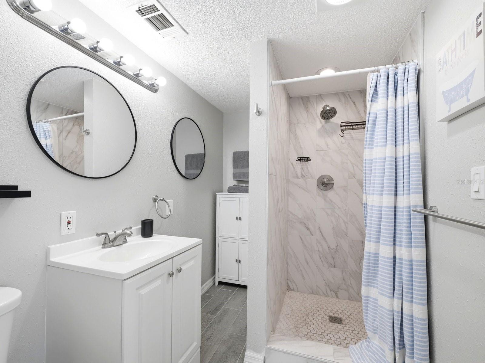 1207 1st St Property Photo 25