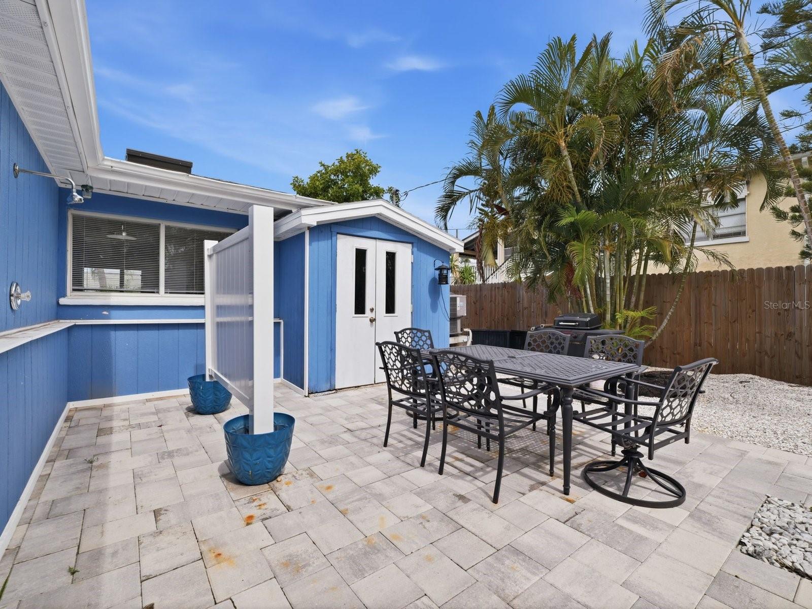 1207 1st St Property Photo 27