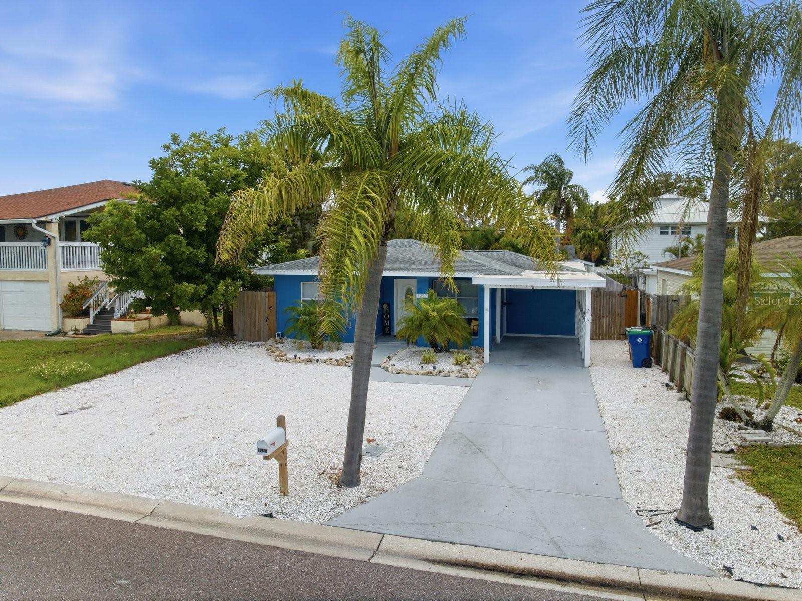1207 1st St Property Photo 42