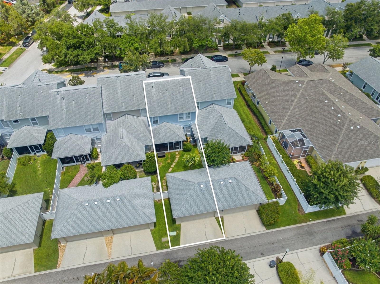 10016 Bentley Way Property Photo 2