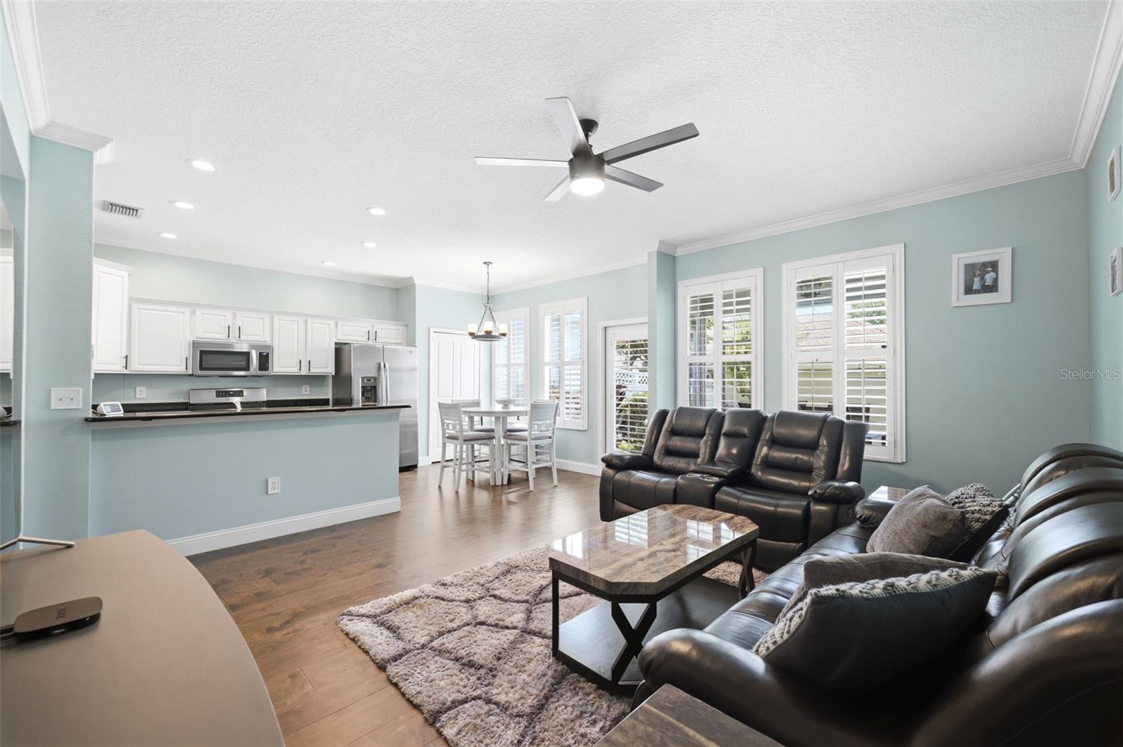 10016 Bentley Way Property Photo 8
