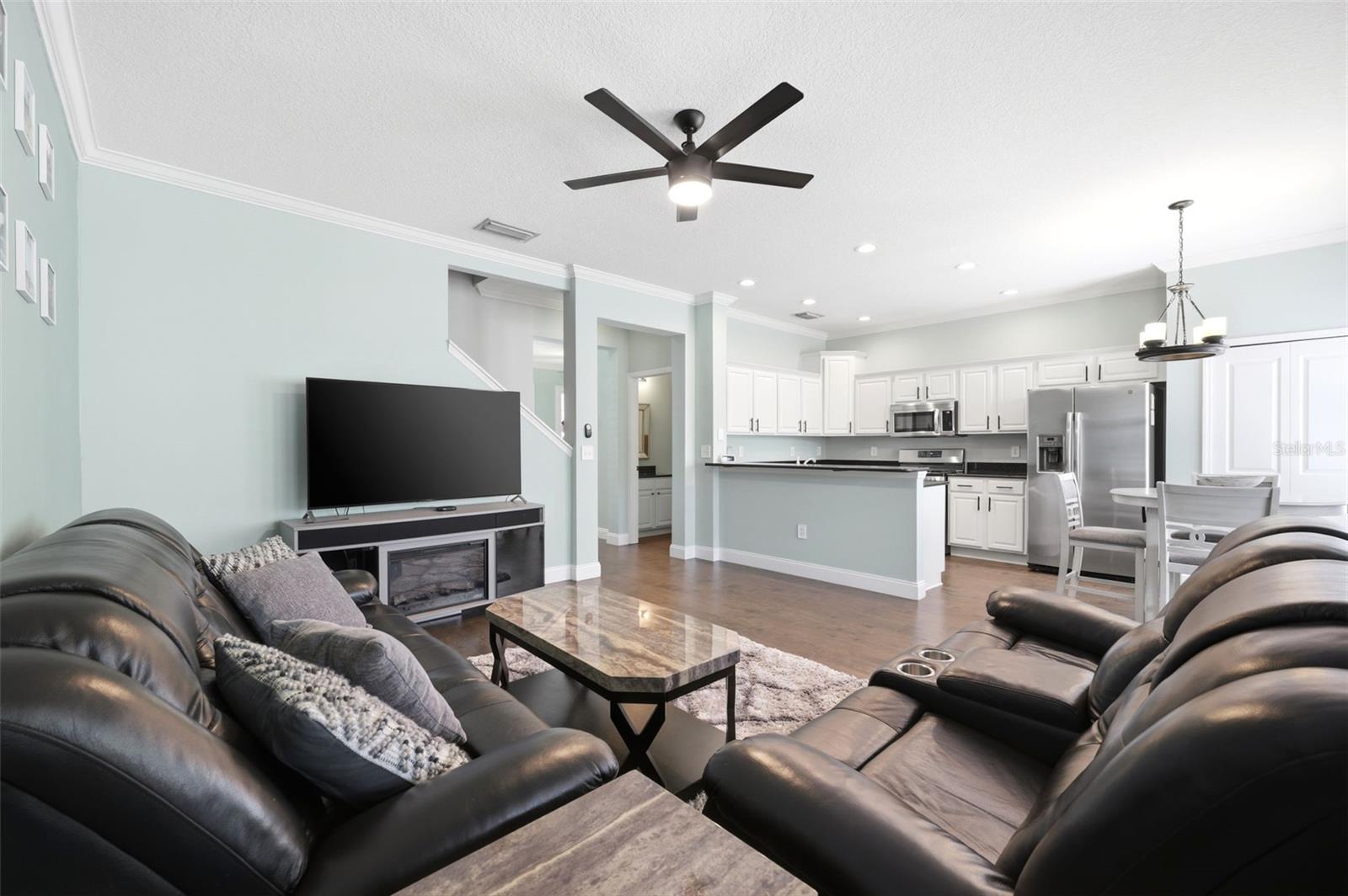 10016 Bentley Way Property Photo 9