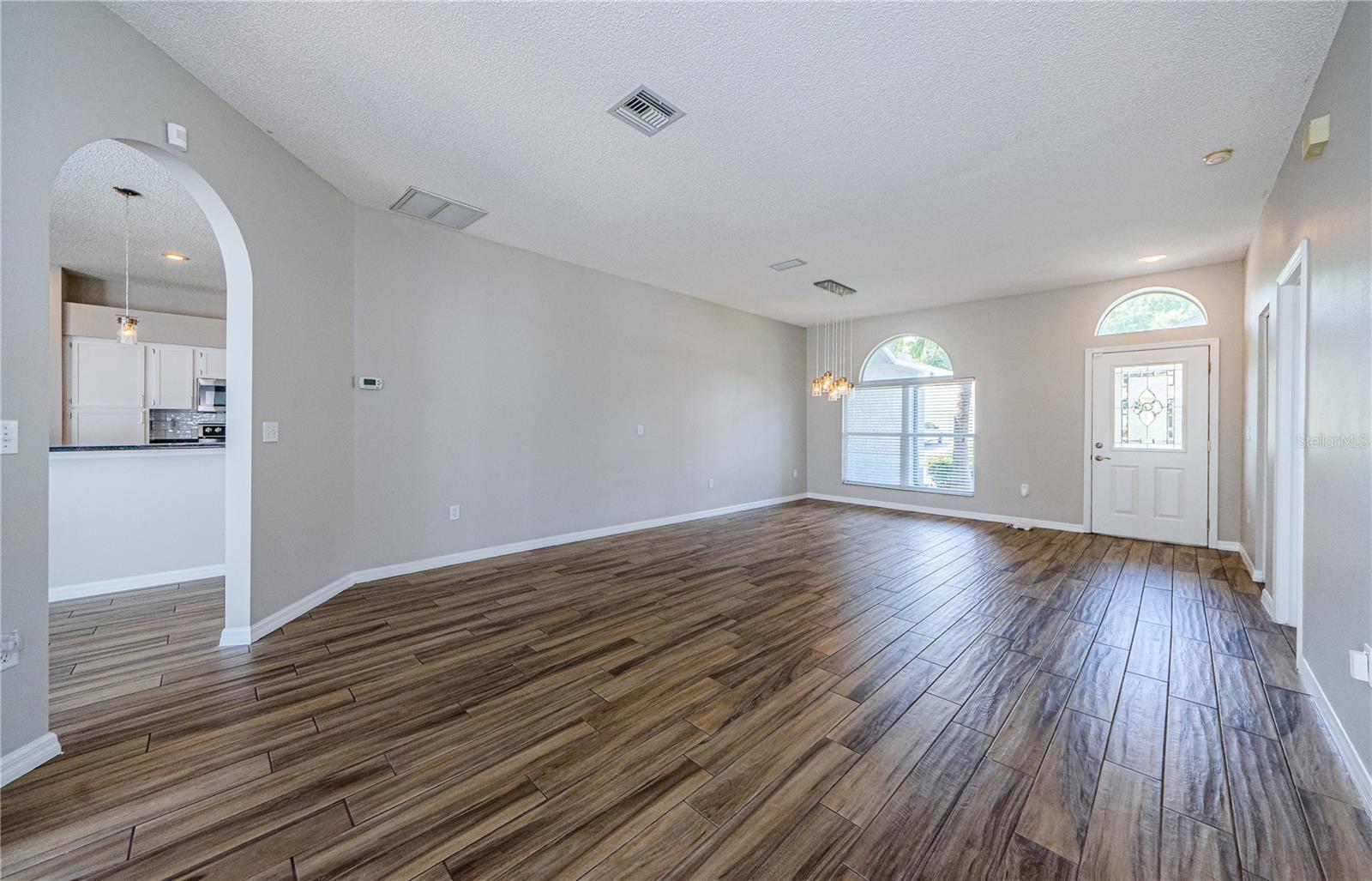 4801 Augusta Ave Property Photo 3