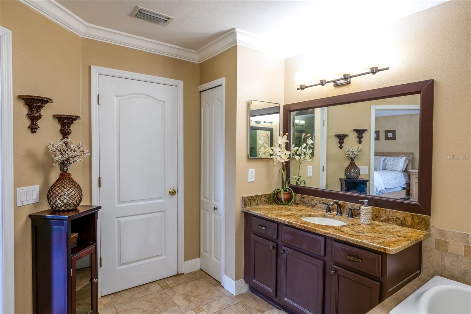 10755 Northridge Ct Property Photo 23