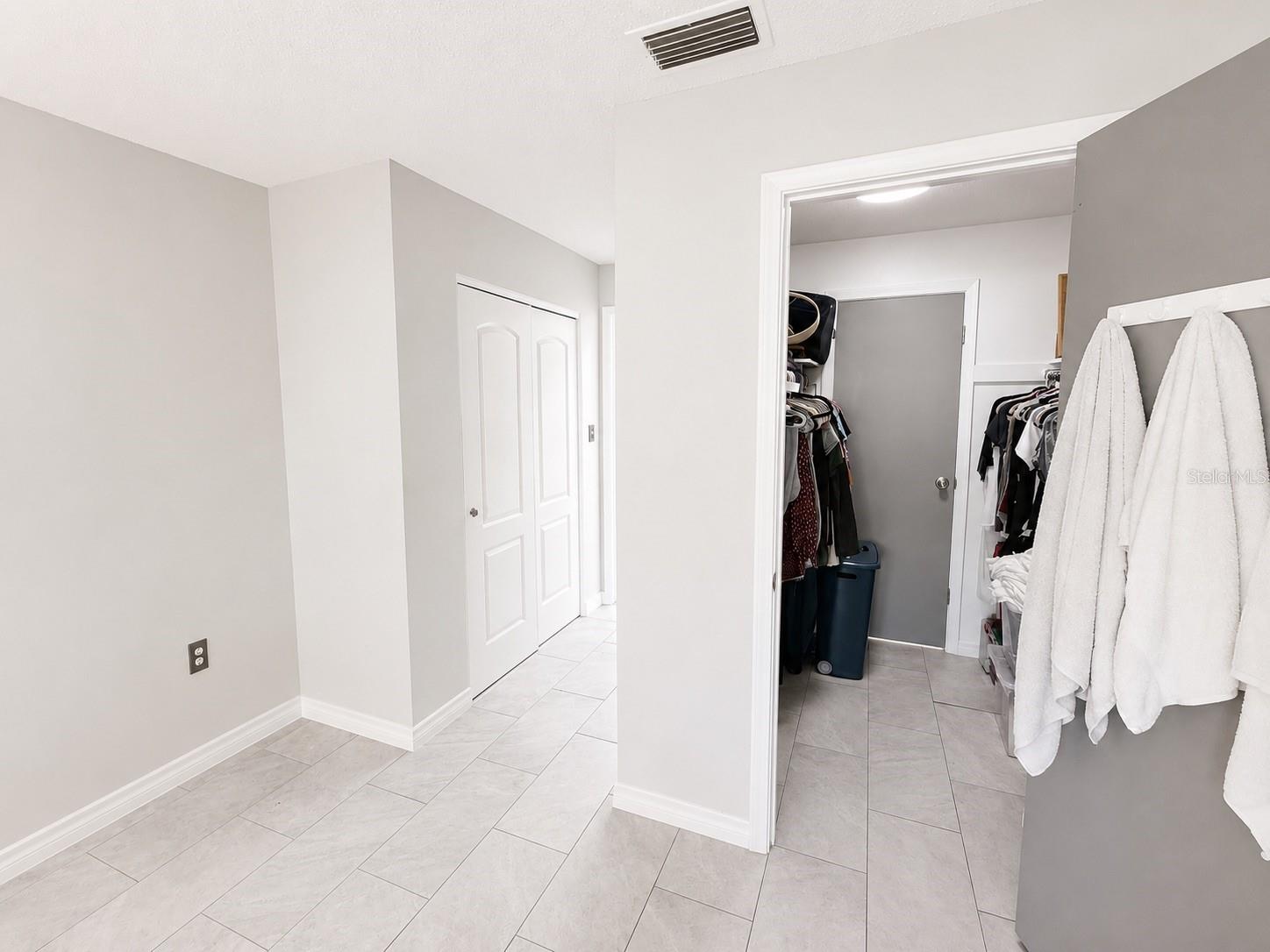 1706 Belleair Forest Dr #244 Property Photo 16