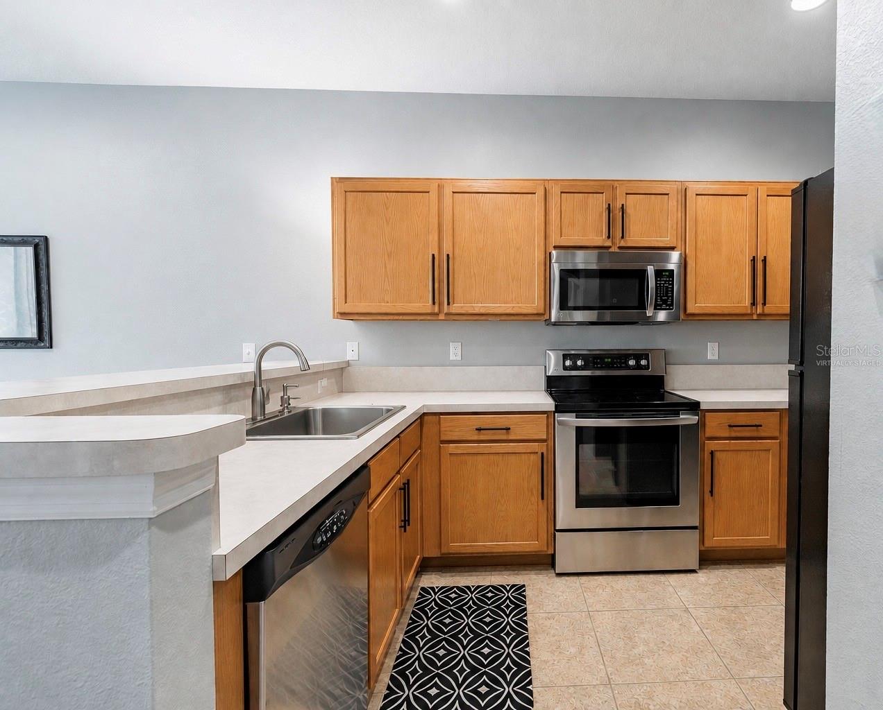 8116 Stone Path Way Property Photo 8