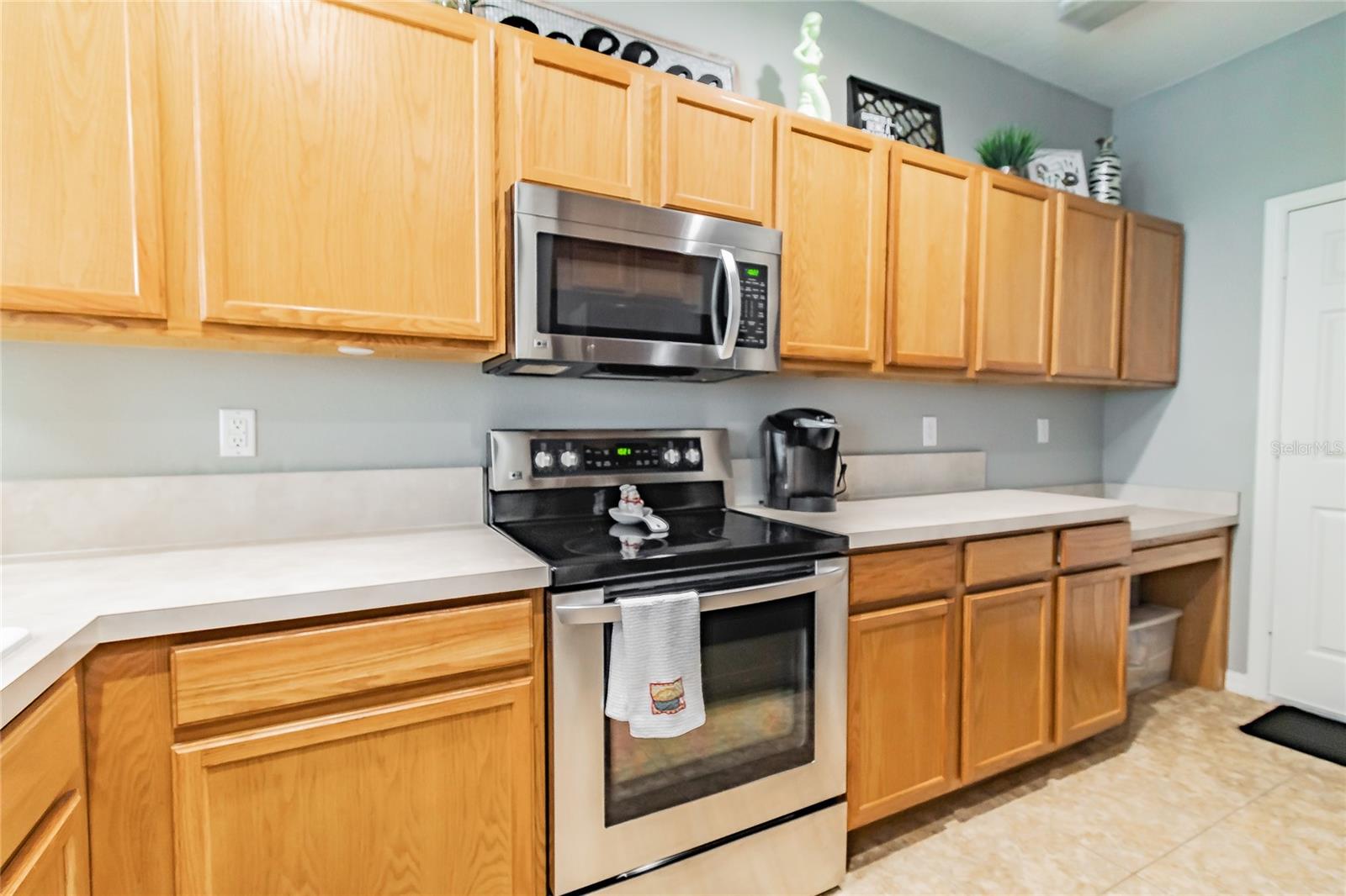 8116 Stone Path Way Property Photo 10