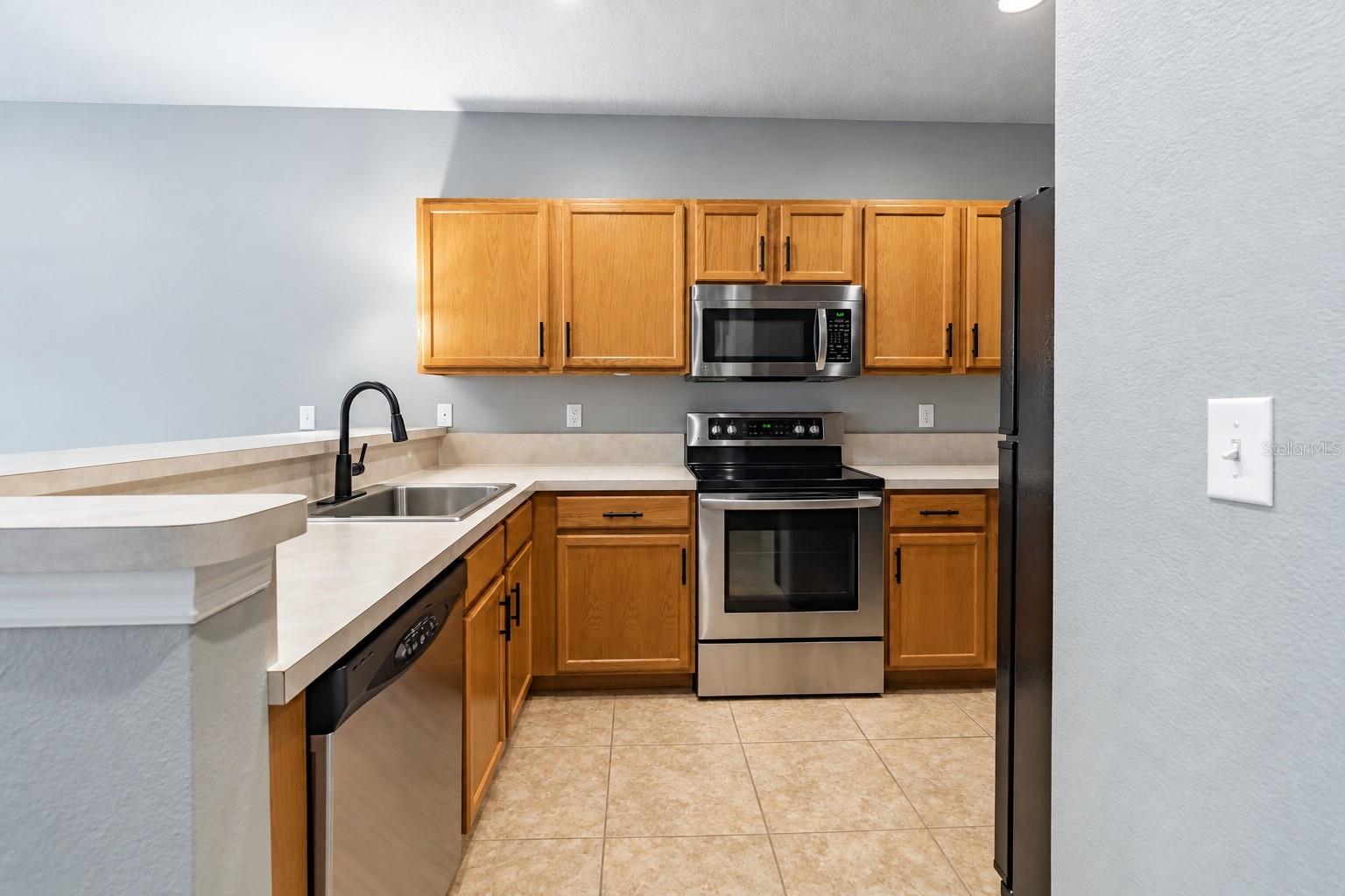 8116 Stone Path Way Property Photo 10
