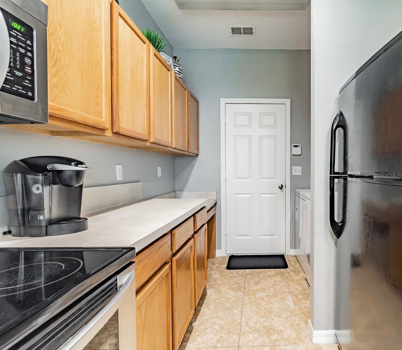 8116 Stone Path Way Property Photo 11