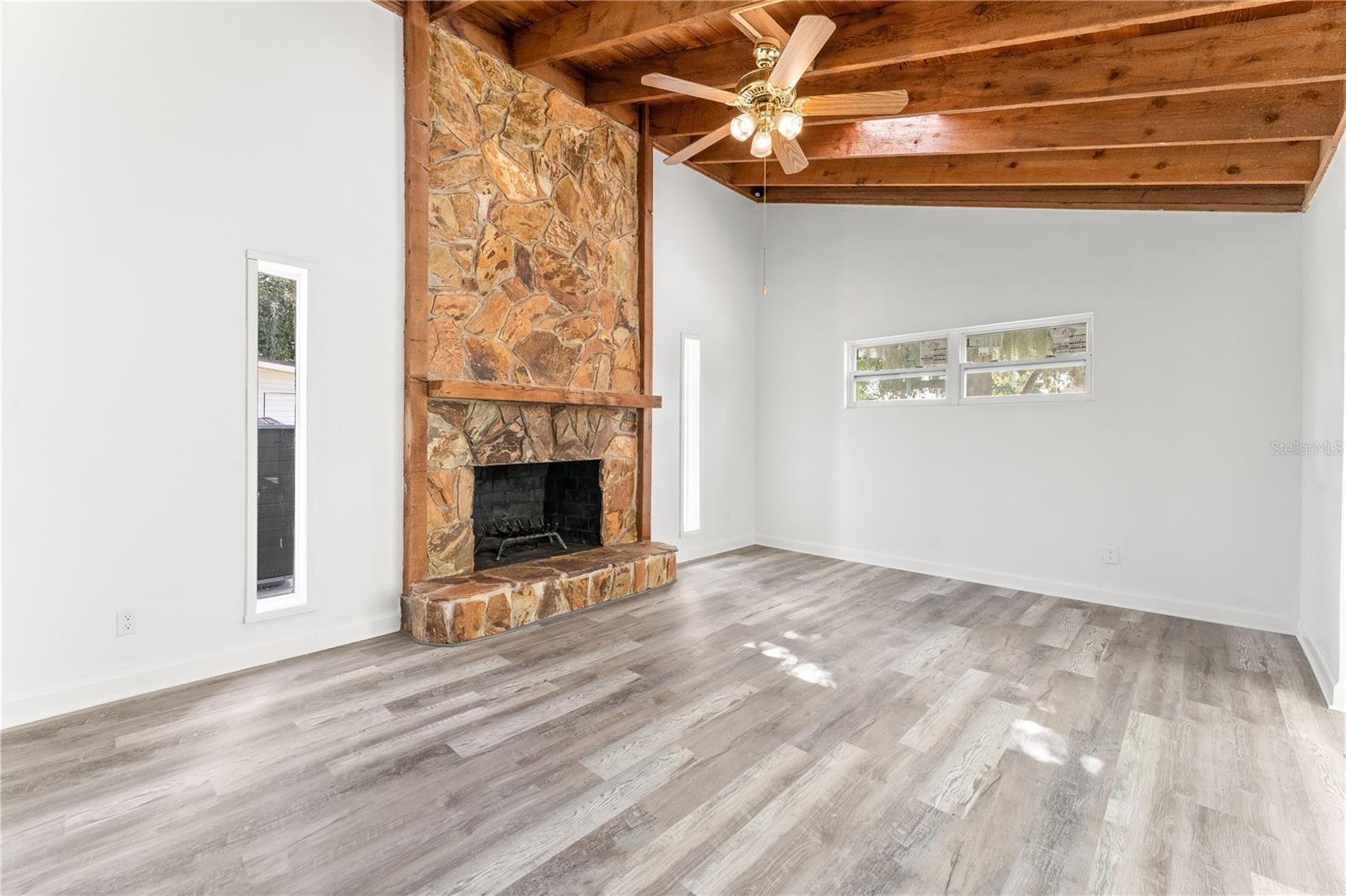 6221 Florida Cir E Property Photo 12