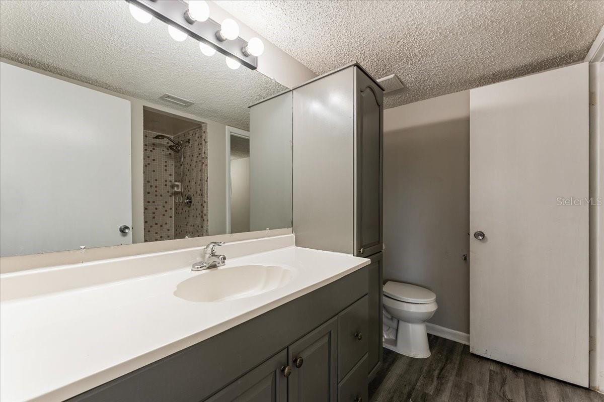 6332 Newtown Cir #32b5 Property Photo 16