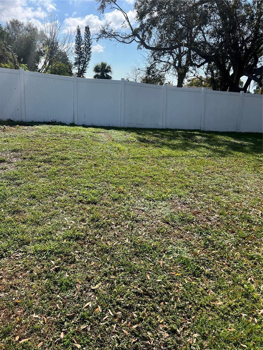 7438 Coventry Dr Property Photo 3