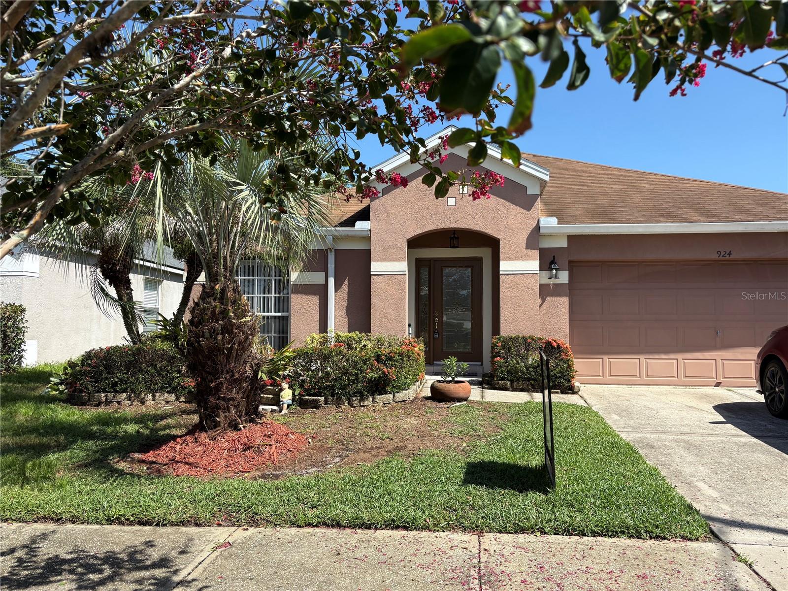 924 Ridge Haven Dr Property Photo 1