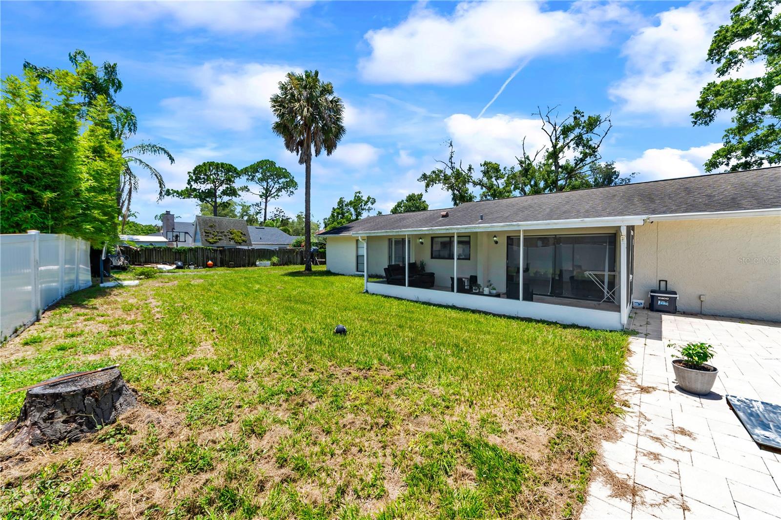 13603 Westshire Dr Property Photo 11