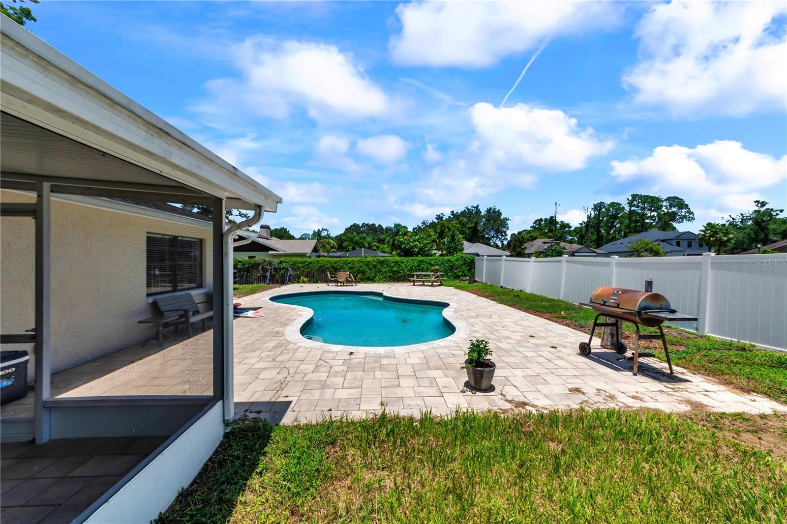 13603 Westshire Dr Property Photo 15