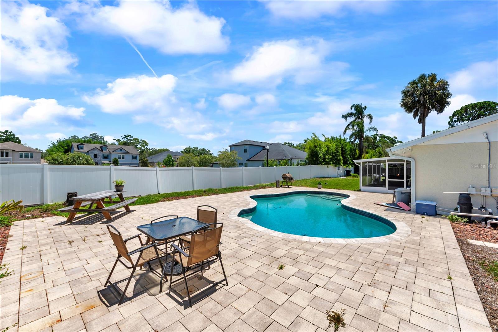 13603 Westshire Dr Property Photo 17