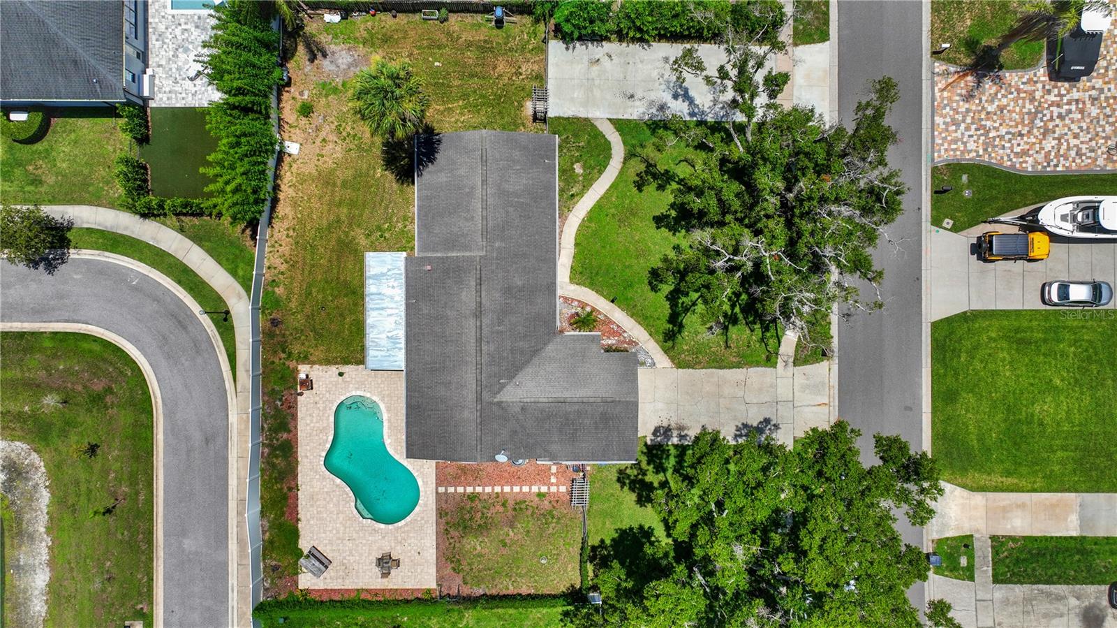 13603 Westshire Dr Property Photo 18