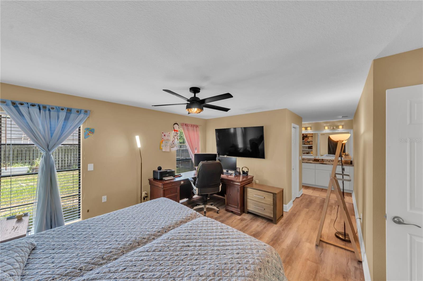 13603 Westshire Dr Property Photo 37