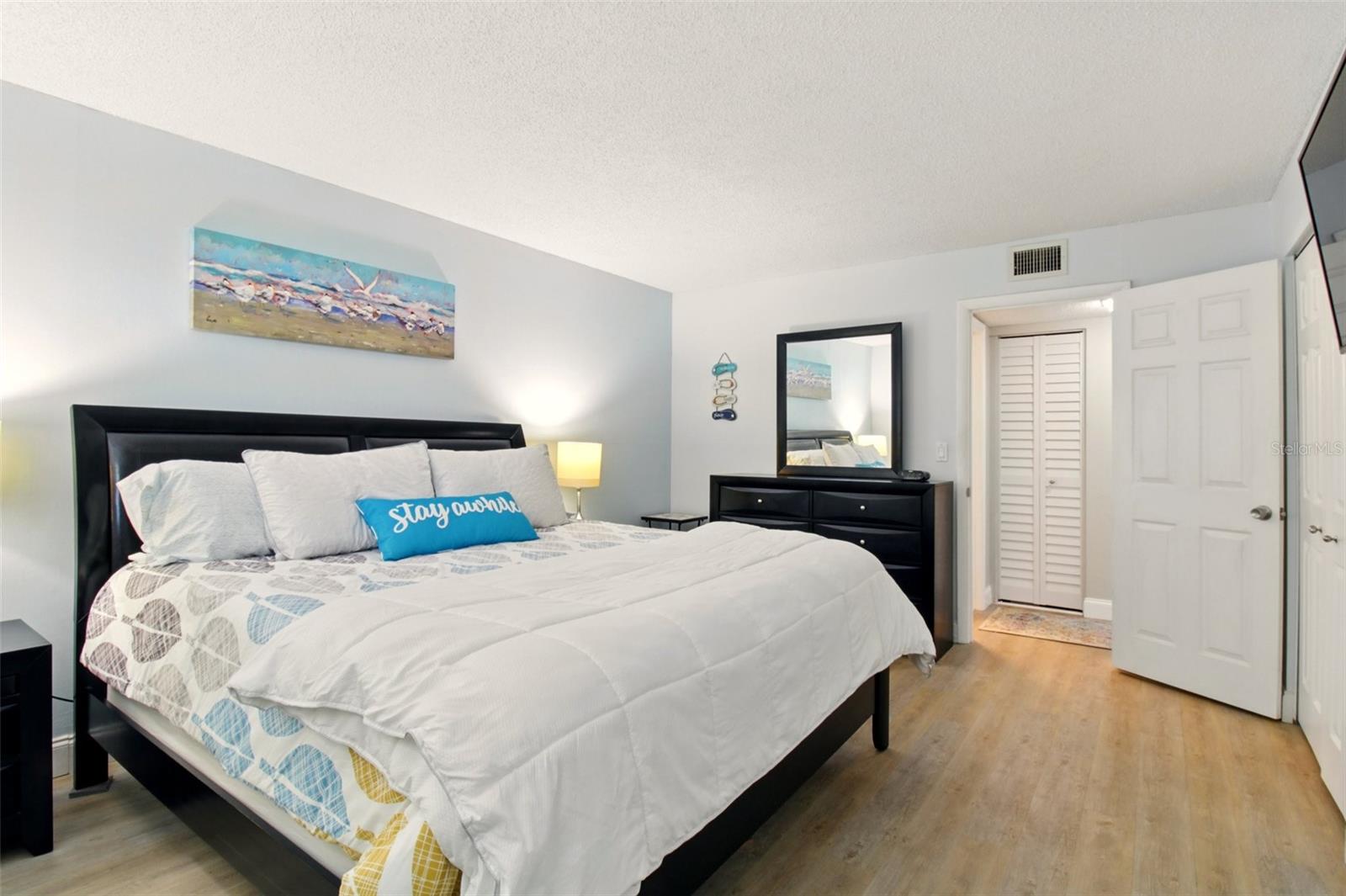 7625 Sun Island Dr S #304 Property Photo 16