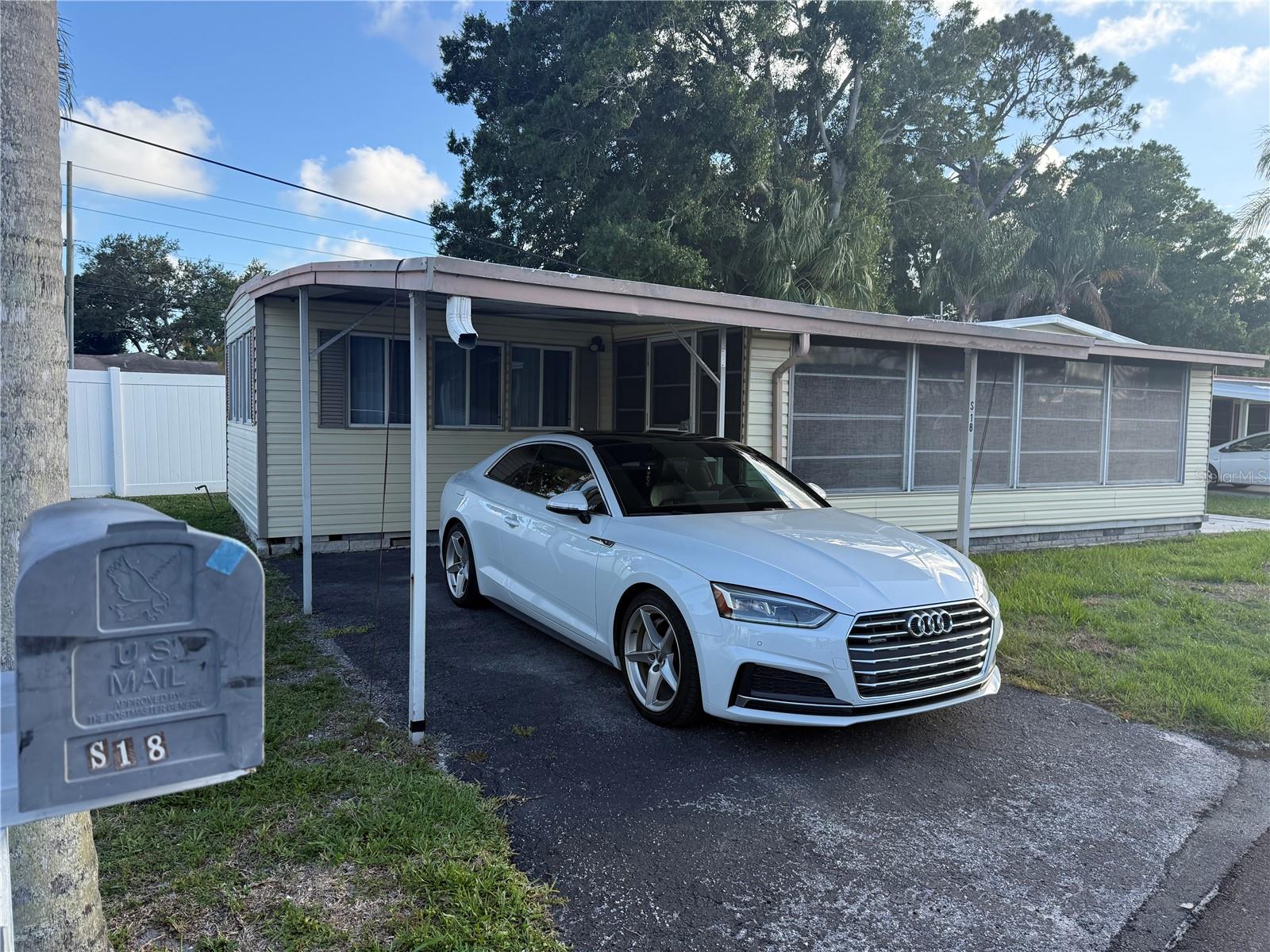 12674 Seminole Blvd #s18 Property Photo 3