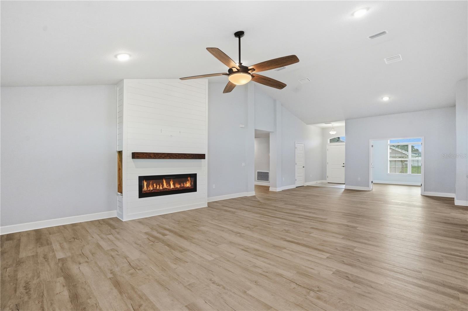 12847 Hilary St Property Photo 11
