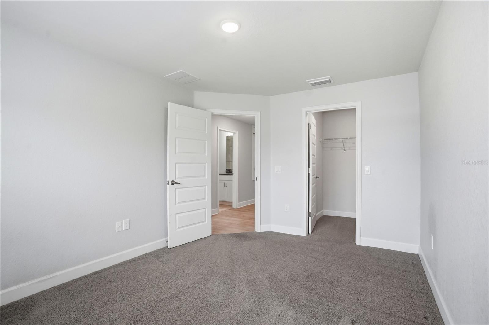 12847 Hilary St Property Photo 23