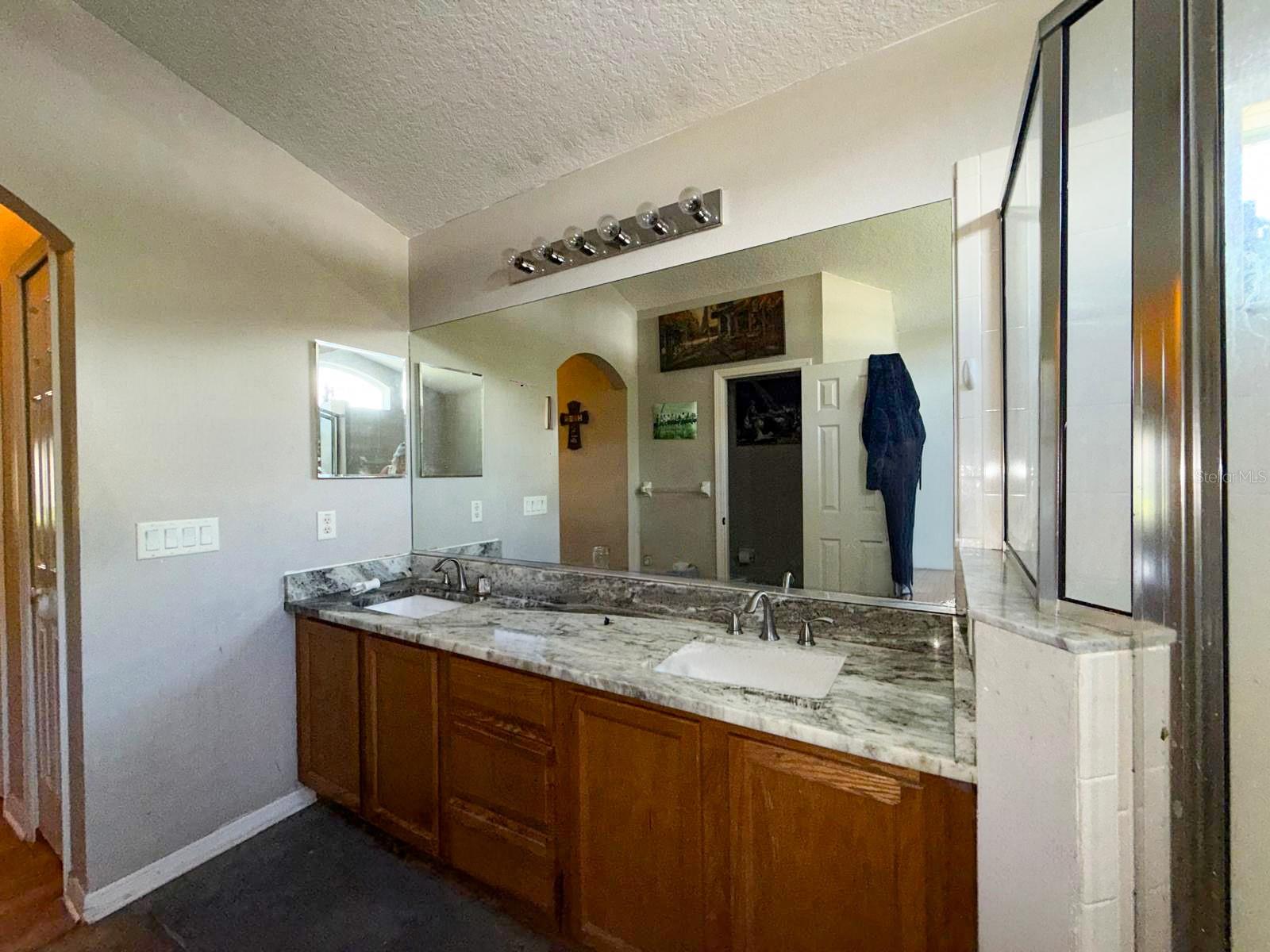 8414 Bay Dr Property Photo 18