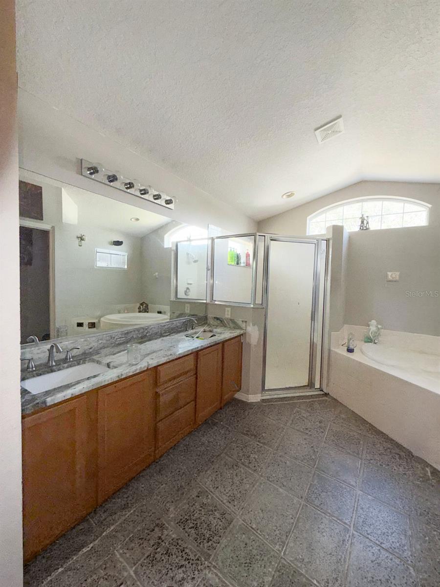 8414 Bay Dr Property Photo 19