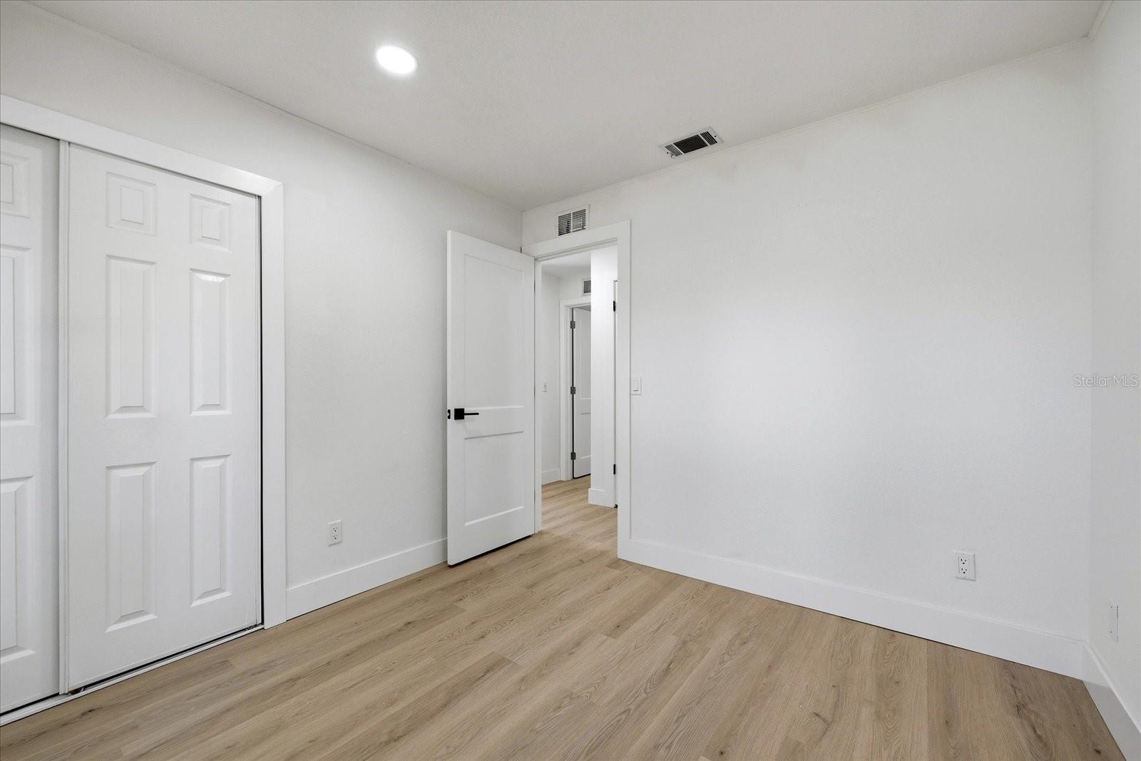3304 King Richard Ct Property Photo 18