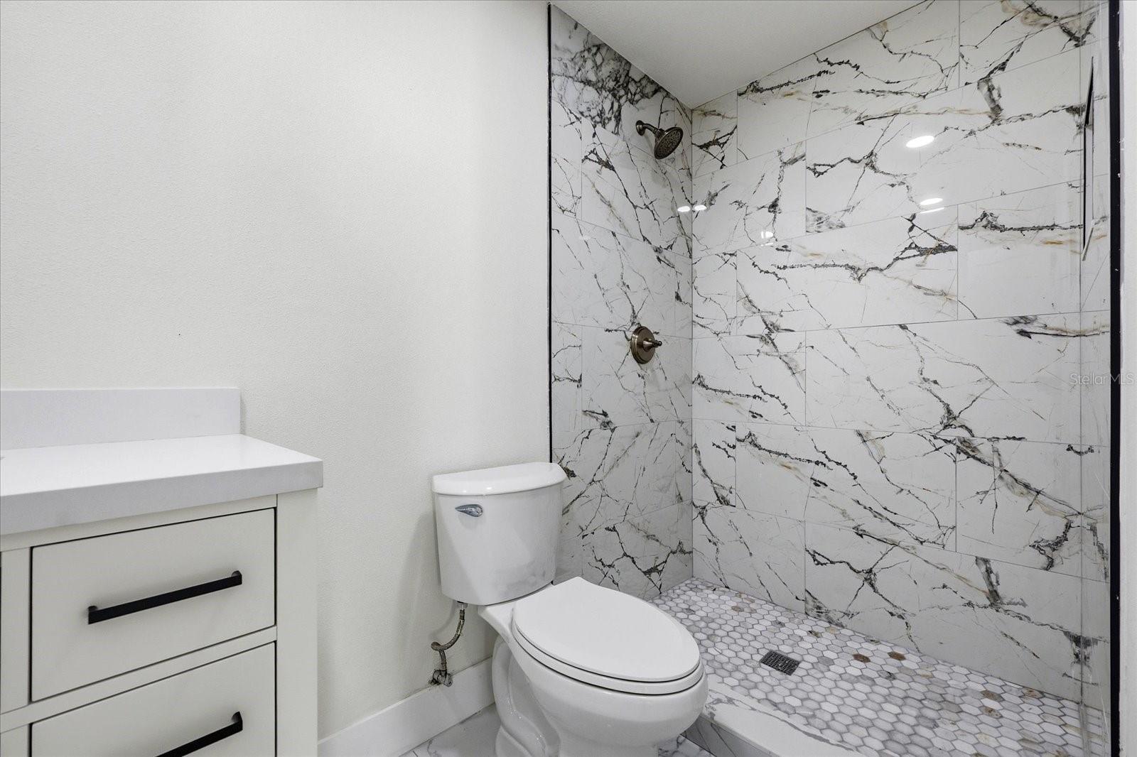 3304 King Richard Ct Property Photo 26