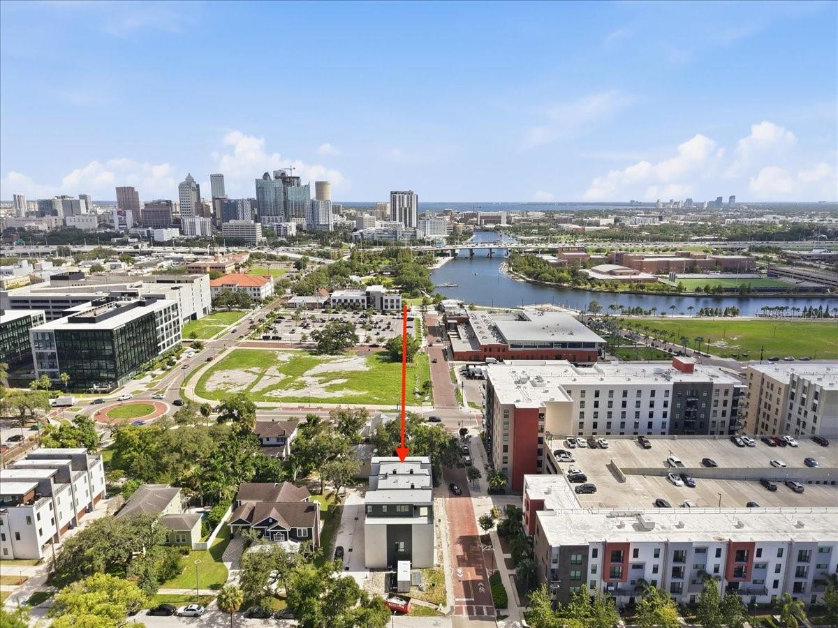 2119 N OLA AVE #2