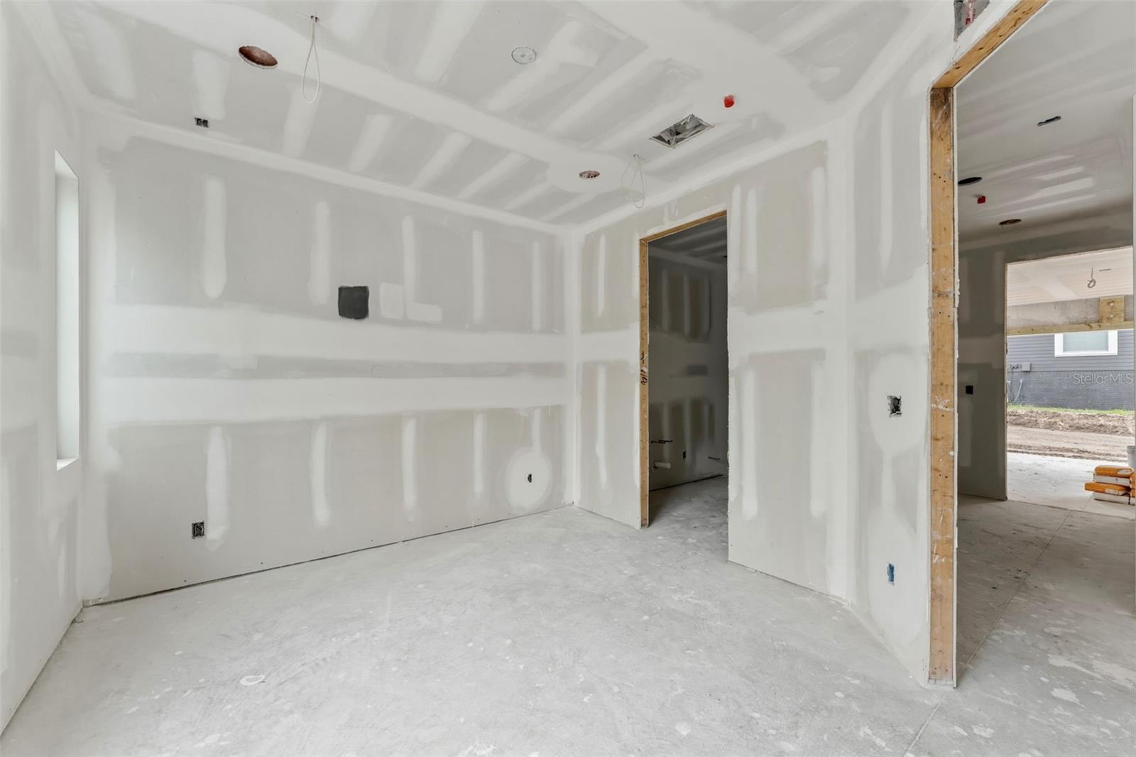 2119 N Ola Ave Property Photo 25